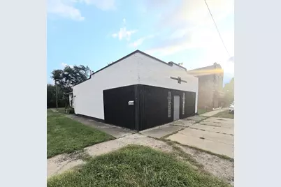 1701 W 15th Avenue, Gary, IN 46404 - Photo 2