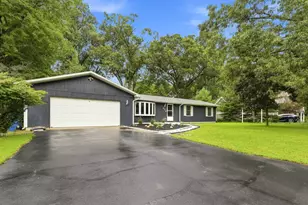 412 Westwood Dr, Michigan City, IN 46360 - Photo 1