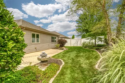 9881 Hart Street, Saint John, IN 46373 - Photo 2