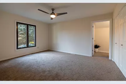 9425 Oriole Drive, Munster, IN 46321 - Photo 8