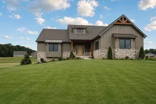 470 Stonebridge Pkwy, Valparaiso, IN 46383 - Photo 1
