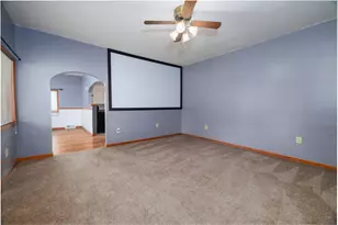 210 N Prairie St, Brookston, IN 47923 - Photo 6