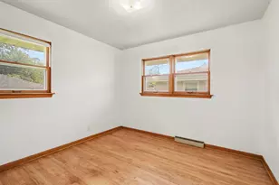209 S Virginia St, Hobart, IN 46342 - Photo 8
