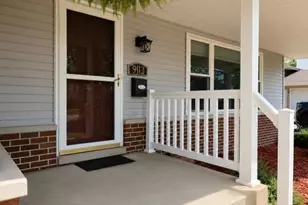 9113 Idlewild Dr, Highland, IN 46322 - Photo 2