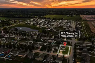 527 Chicory Ln, Valparaiso, IN 46385 - Photo 2