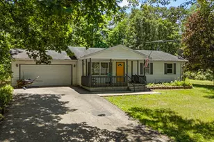 165 W 890 N, Wheatfield, IN 46392 - Photo 2