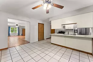 165 W 890 N, Wheatfield, IN 46392 - Photo 8