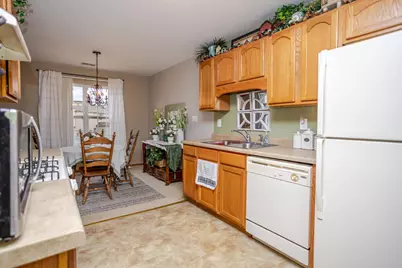 8211 Lincoln Circle #A, Merrillville, IN 46410 - Photo 10