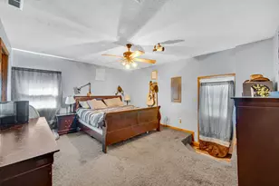 680 S Marshall St, Wheatfield, IN 46392 - Photo 12