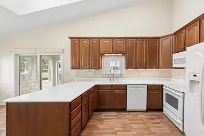 883 Hemingway Trail, Valparaiso, IN 46383 - Photo 8