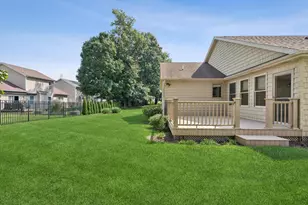 883 Hemingway Trail, Valparaiso, IN 46383 - Photo 30