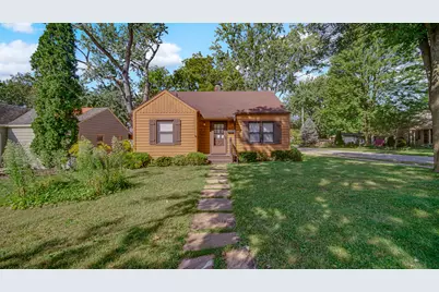 613 Madison Street, Valparaiso, IN 46385 - Photo 1