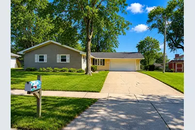 111 Sherwood Drive, Crown Point, IN 46307 - Photo 2