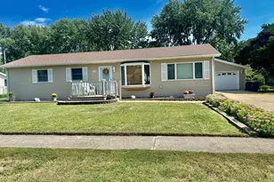 671 Blackwood Dr, Lowell, IN 46356 - Photo 1
