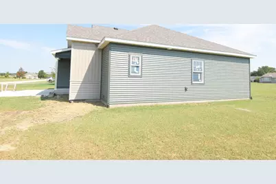 601 N Beckmon Street, Remington, IN 47977 - Photo 2