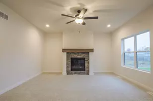 1757 Frst Rdg Dr, Valparaiso, IN 46385 - Photo 6