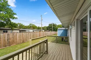 385 Riviera Ct, Valparaiso, IN 46385 - Photo 22
