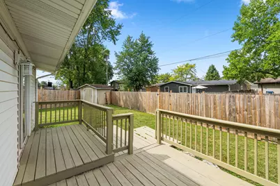385 Riviera Court, Valparaiso, IN 46385 - Photo 2