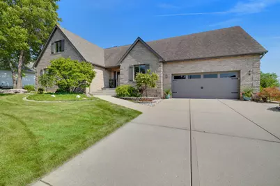 9201 Schillton Drive, Saint John, IN 46373 - Photo 1
