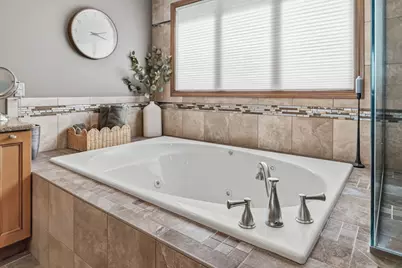 9201 Schillton Drive, Saint John, IN 46373 - Photo 20