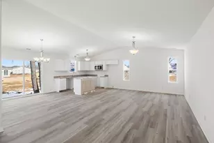 322 Litchfield Rd, Kingsford Heights, IN 46346 - Photo 4