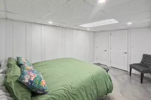 8501 Oak Ave, Gary, IN 46403 - Photo 22
