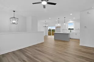 521 Scenic View Ave, Valparaiso, IN 46385 - Photo 4