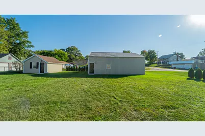 205 E Grove Street, Wheatfield, IN 46392 - Photo 42