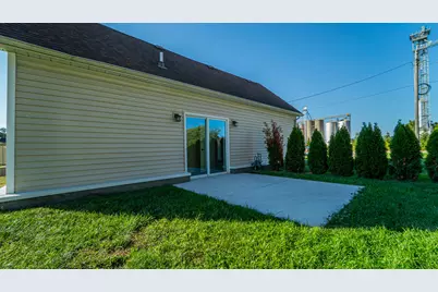 205 E Grove Street, Wheatfield, IN 46392 - Photo 38