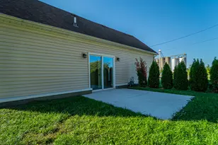 205 E Grove St, Wheatfield, IN 46392 - Photo 38
