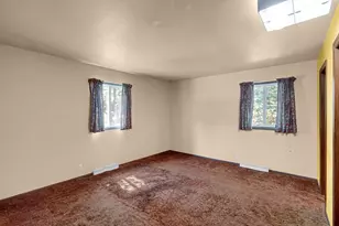 488 E 830 N, Valparaiso, IN 46383 - Photo 12