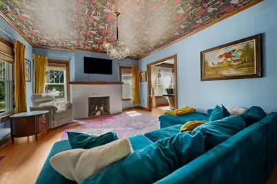 105 N Greenwich Street, Valparaiso, IN 46383 - Photo 4