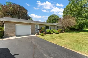 174 Longwood Dr, La Porte, IN 46350 - Photo 2