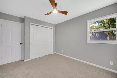 7412 Montana Avenue, Hammond, IN 46323 - Photo 16