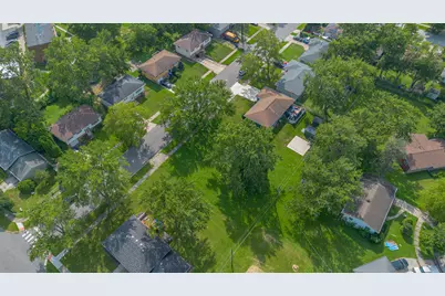 215 South Court, Michigan City, IN 46360 - Photo 4