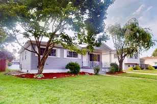8144 Grace Pl, Highland, IN 46322 - Photo 2