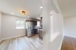 8144 Grace Pl, Highland, IN 46322 - Photo 10