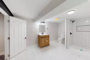 8144 Grace Pl, Highland, IN 46322 - Photo 36
