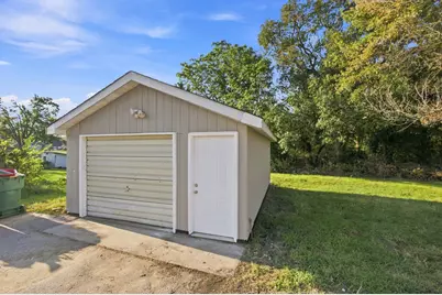 321 W 57th Avenue, Merrillville, IN 46410 - Photo 18