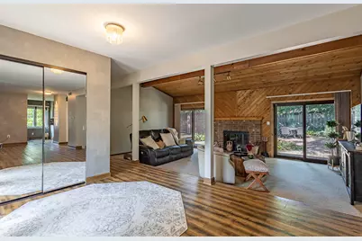 85 Tanglewood Trail, Valparaiso, IN 46385 - Photo 6