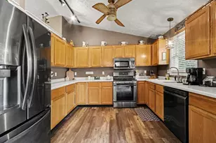6515 Lakewood Ave, Portage, IN 46368 - Photo 8