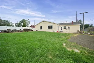 142 S Indiana Ave, Crown Point, IN 46307 - Photo 20