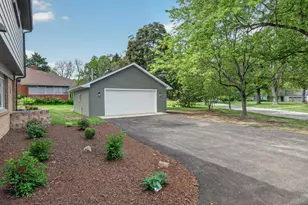 1404 Forest Park Ave, Valparaiso, IN 46385 - Photo 10