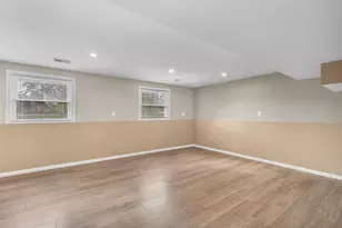 502 Silhavy Rd, Valparaiso, IN 46383 - Photo 10