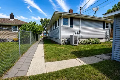 8904 Parrish Avenue, Highland, IN 46322 - Photo 20