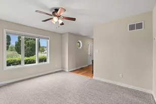 9395 Beall St, Dyer, IN 46311 - Photo 6