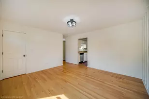 1024 Ralston St, Gary, IN 46406 - Photo 4