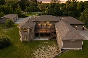 11700 Westvalley Dr, Crown Point, IN 46307 - Photo 4