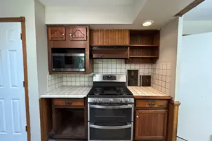 236 S 150 E, Valparaiso, IN 46383 - Photo 8