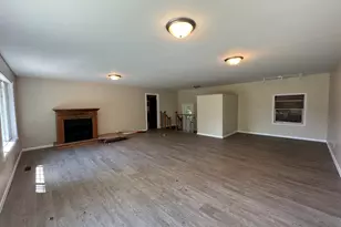 236 S 150 E, Valparaiso, IN 46383 - Photo 12